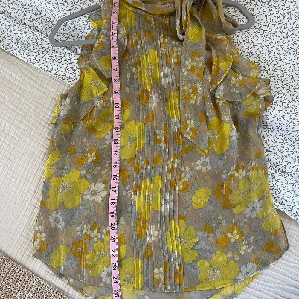 Veronica Beard Dali Silk Halter Top Yellow Floral Pyrex Threading Size 6 - Picture 11 of 15